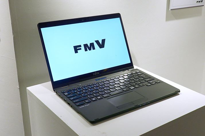 13.3�^�f�B�X�v���C�𓋍ڂ���2in1�m�[�g��UH95/D2�B�s��z�艿�i��23���~��B7��18�������\��