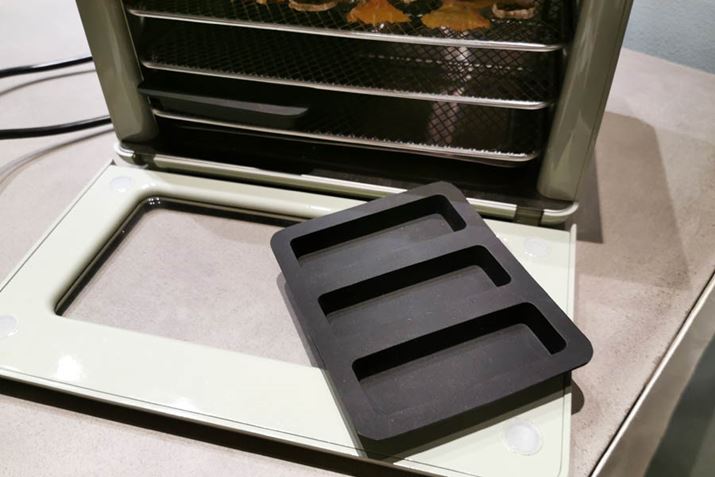 �V���A���o�[��肪�ł����p�̌^���t������\��