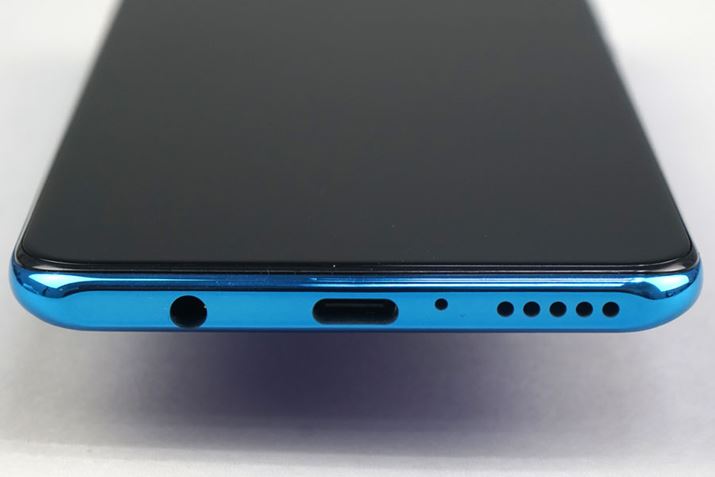 {fBʂɃwbhz[qUSB Type-C|[g