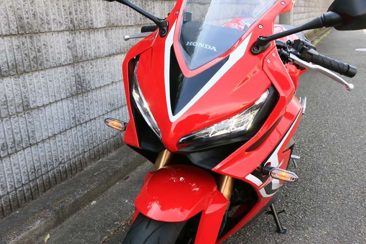 �������̓������̓t�����g�J�E���ɐ݂����Ă���B���x���o��قǈ��͂����܂�d�g�݂�