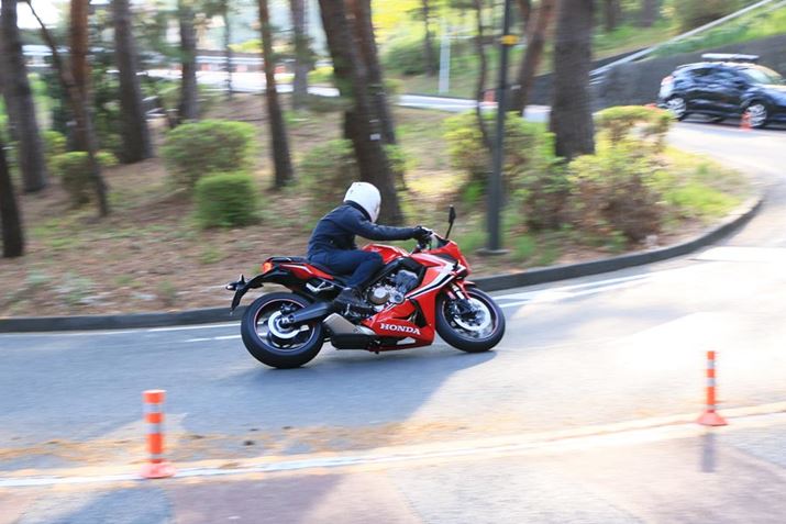 ���C���f�B���O�̃R�[�i�[���Ȃ���̂��y�����A���x�������������Ȃ��Ă��܂�