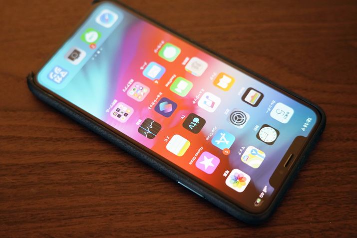 ɖؐ̃e[uɁudeskHackvݒuĂ݂ƂAƏ[dłƂmF