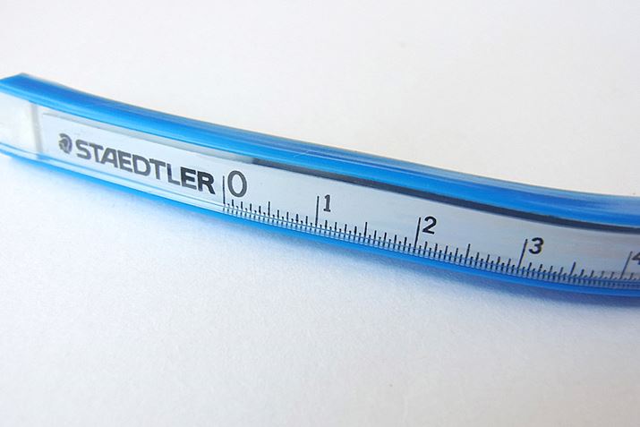 M҂̓hCc̗L[J[AXebh[Ђ30cm`CX