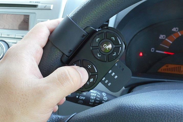 RtƂB͍ɂ܂AEɎt邱Ƃ\ł