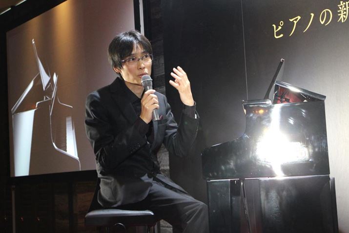 OōlCւsAjXg̋ߓÍG񂪁AVuCELVIANO Grand Hybridv̖͂