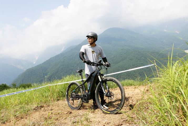 {iIȑsy߂}EeoCNR[XA芬\ƂƂɁcc