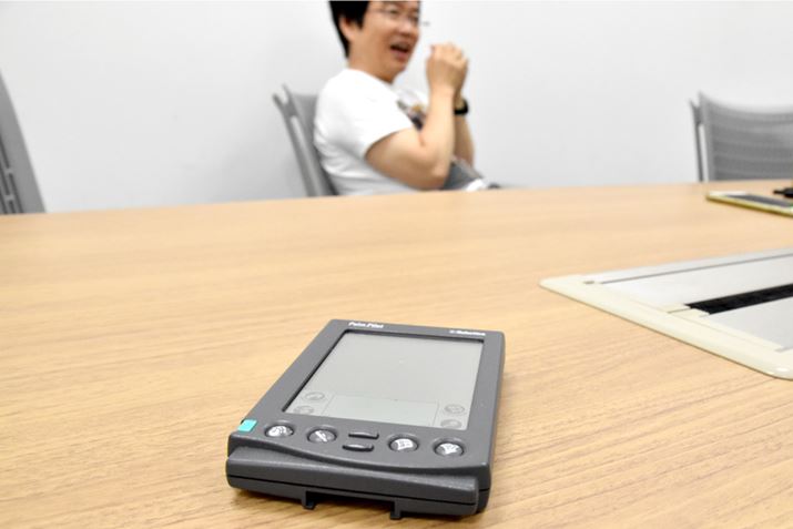 Palm PilotƂ̏oɂČAɓ