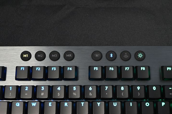 t@NVL[߂ɂ́Avt@CL[C~l[V{^Ȃǂ