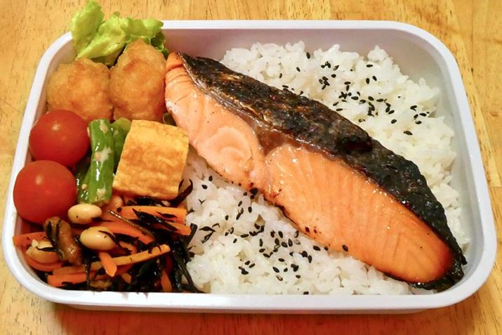 ԂȃTCYȂ̂ŁAԂɋl߂̂ɂœK