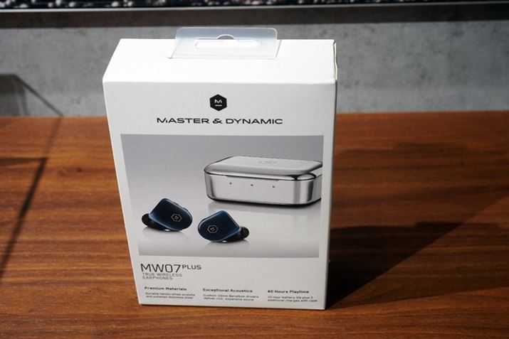 uNW07 PLUSv̓mCYLZ@\𓋍