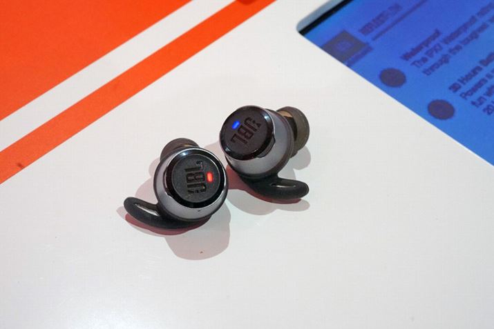 uREFLECT FLOWv̓X|[cůSCXCz