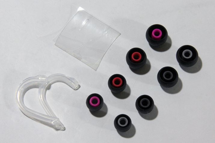 B�V���[�Y�̕t���i�B�C���[�s�[�X��E�^�C�v�ŁASS/S/M/L/LL��5�T�C�Y���i����1�͑����ς݁j