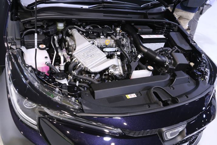 �g���^ �V�^�u�J���[���c�[�����O�v�̃G���W�����[���B�摜��1.2L�^�[�{�G���W��