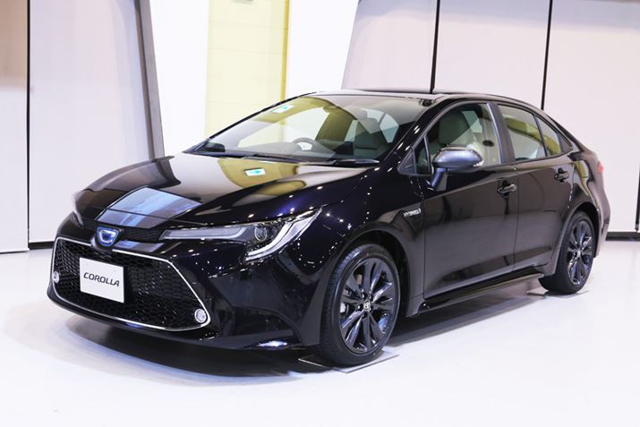 �f�U�C�����ς��A���O���̎������瑕���A����Ɏ���܂Ŗ��͂��傫�����サ���V�^�u�J���[���v