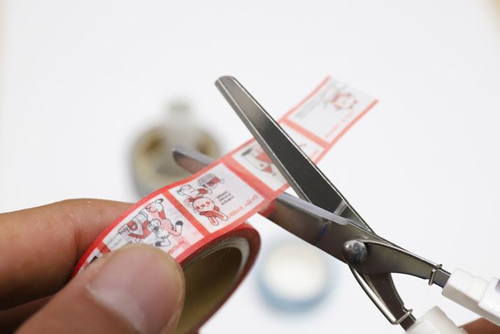 n̕ɂׂ͍iĂAloloƂe[v̔Sނt̂h\