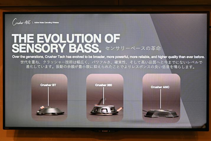 ǂƂɐi𑱂ĂdቹpE[n[