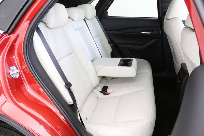 tgV[gAAV[gƂɁACX-3LԂmۂĂ