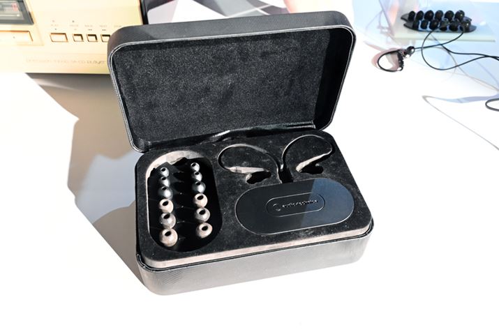 nCGhfƂƂŁAOWA[̂pP[Xt