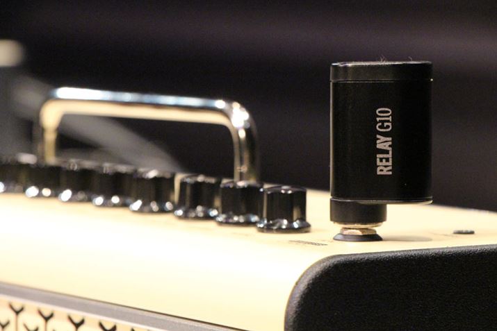 LINE6uRELAY G10Tv́ATHR-II{̂ɑ}ނTHR-IIƃyAOłA[ds