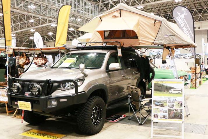 s^́uhN[U[vhvx[XƂfJ[