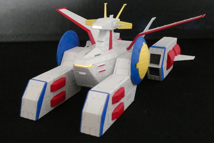 �܂��͖��邢�ꏊ�ŃX�C�b�`�I���B�u���b�W���ӂ����F���������Ă��܂�