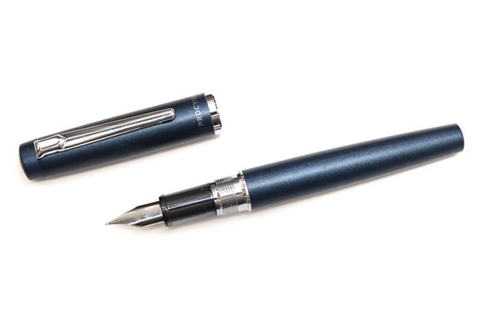 2019Ńu{܁vŋ@\OvluvVIv