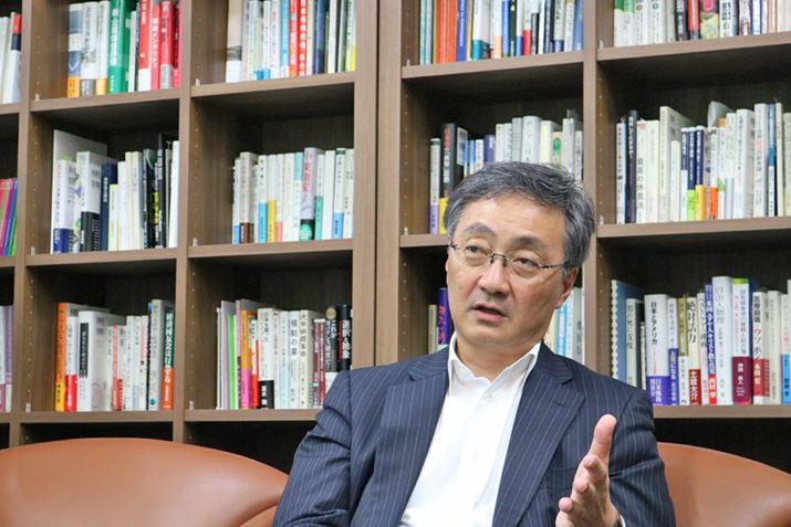 uhꂪŝ́A1lЂƂ̂W߁Ah́ĥ悤ɂĎЉ𔭓W邽߁vƏaV͘b܂