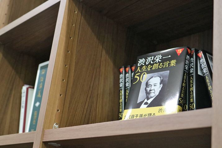 F邱Ƃ̂ȂaȟtڂĂ܂