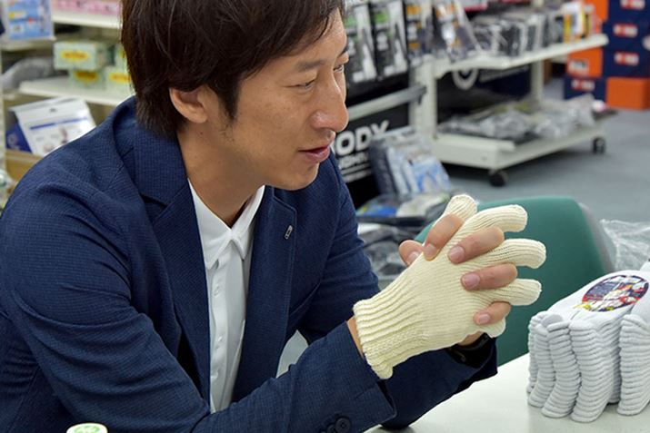 z[Z^[ŌRɔYłlA悵ĘbđkɏĂ邻