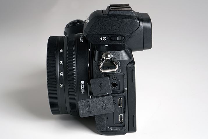 ʂɊO}CŃAUSBiMicro-B[qjAHDMIiType Dj𓋍ځBUSBoRł̏[dɂΉĂ