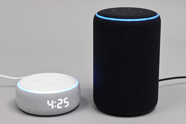 AmazonuEcho Dot With Clockviʐ^jƑ3uEchoviʐ^Ej