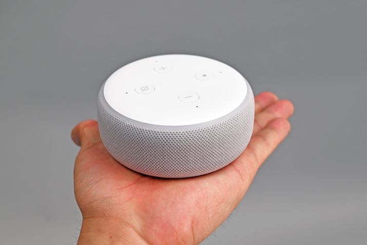 AmazonuEcho Dot With Clockv