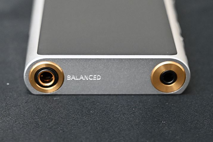 wbhzo͂3.5mmAoX4.4mm5ɃoX2npӂĂ