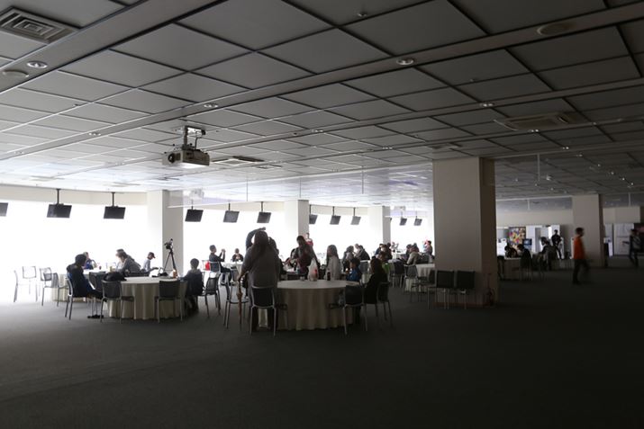 xmXs[hEFC̒dɂAJÕCxg͖肪_A^ÂƂȂĂ