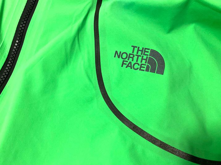 ́uTHE NORTH FACEvS̓tN^[dlŁAԑs̈S߂