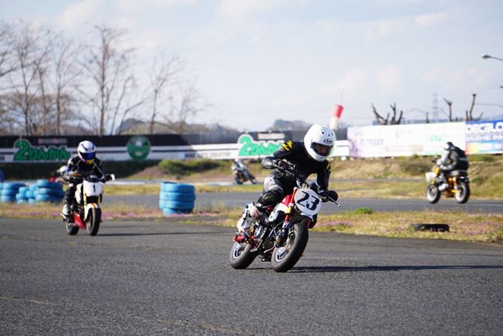 tBbg̍ƎÊ悳ȂǁA[XV[ŃACȐM𓾂Ă闝R̊ł