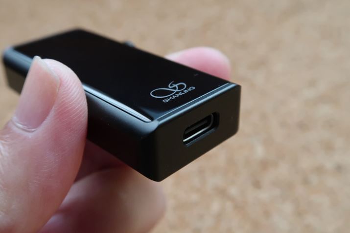 USB Type-C[q͏[dłȂAPCƐڑUSB DACƂėp邱Ƃ