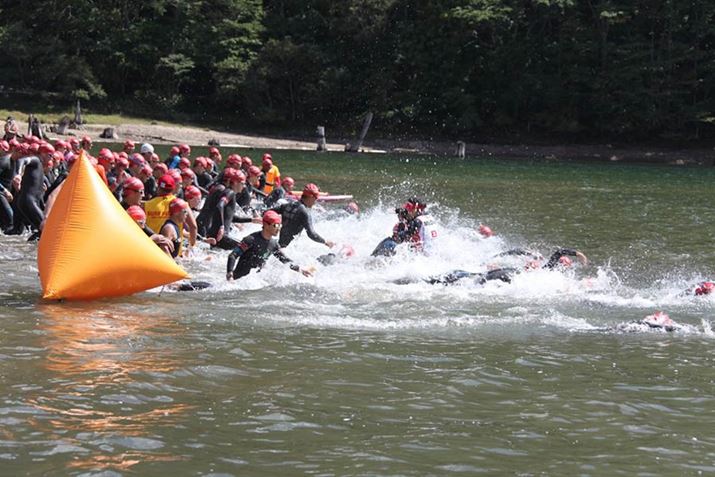 u`sIVbvv́AOp`ɔzuꂽ1600m̃uC2