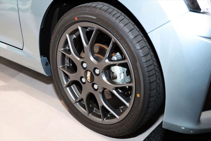 zC[́ABBS̒b16C`A~zC[Ă܂