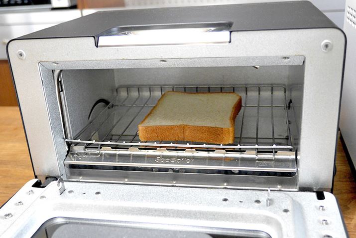 r̂߁AɃo~[_̂قĂĂ܂