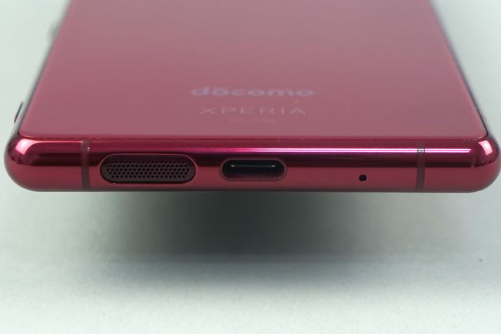 {fBʂɔzuUSB Type-C|[ǵBUSB 3.1̃f[^]USB PD̋}[dɑΉĂ