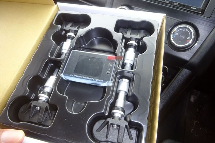 j^[{́AzAe^CɑZT[AlbgȂǂZbgɂȂĂ܂