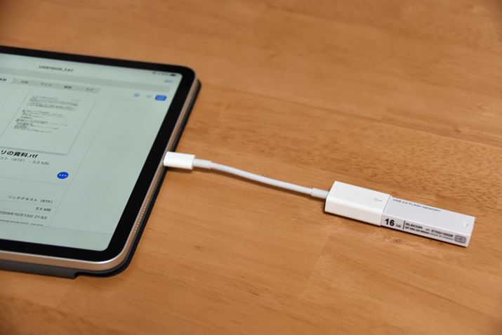 uUSB-C - USBA_v^vgUSB[ڑ