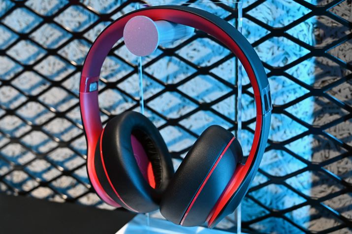 ő60ԂƂX^~iobe[ÉuLife Q10vBtŁAi3,799~iōj