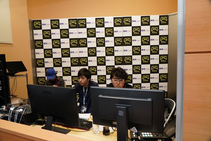 X̃j^[AzMT[rXɉfzMX^WI