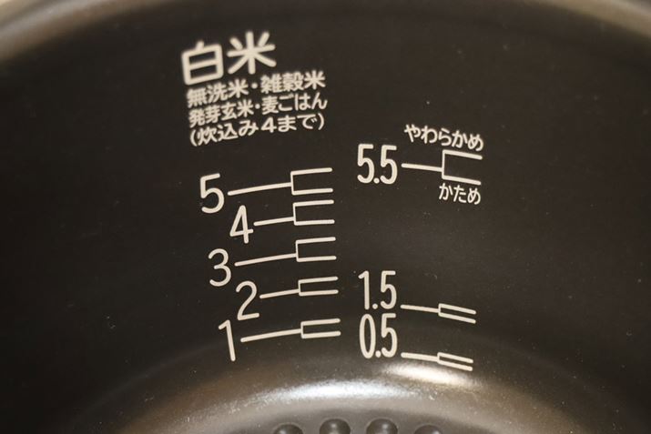 āEĂȂǂ3̐ḦقȂ鐅ʐIׂ