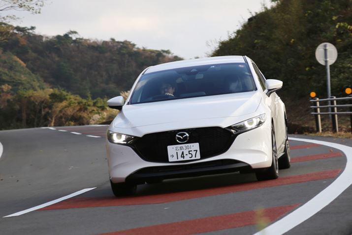 SKYACTIV-XGW𓋍ڂuMAZDA3v6ATԂ̎C[W