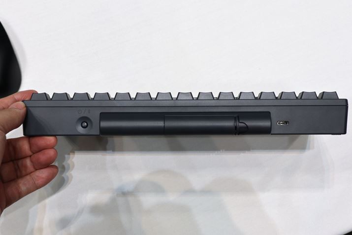 d{^ƁAڑĂ1`4̔ԍXe[^Xv_ł