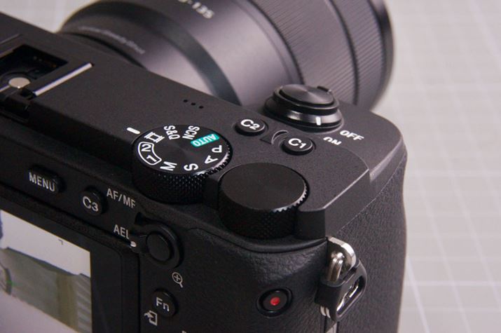 Vb^[{^⃂[h_CȂǂ̓RpNgɂ܂Ƃ߂Ă葀쐫͗ǍD