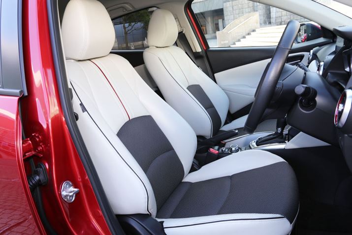 悵uf~Ivɍ̗pĂU[V[g